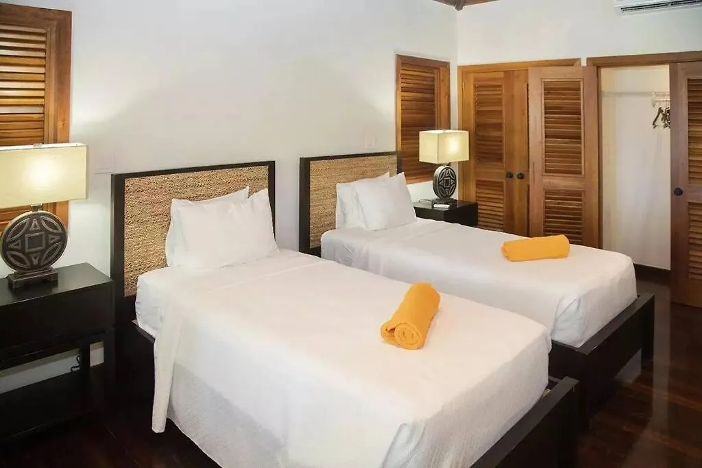 Idyllic 2 Bedroom Beach House - The Hideaway Gaynors 0*,  Antigua/Barbuda