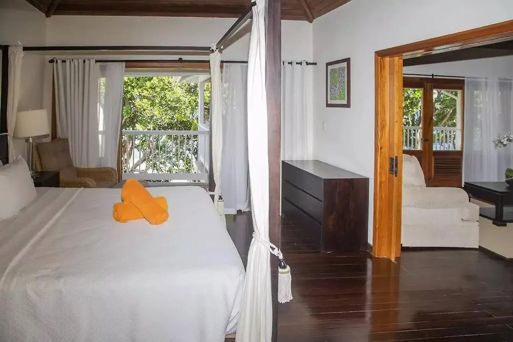 Idyllic 2 Bedroom Beach House - The Hideaway Gaynors Antigua/Barbuda